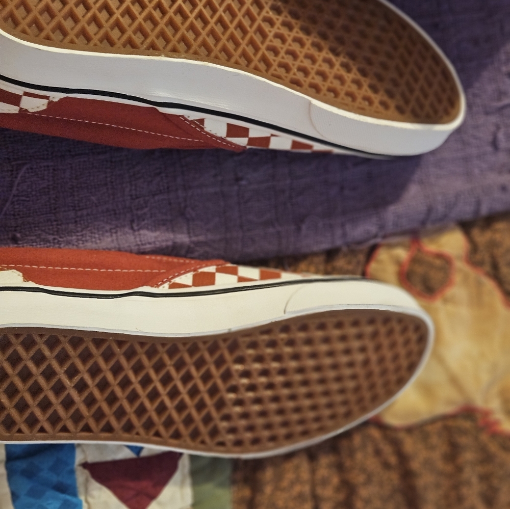 vans - Picture 2 of 3